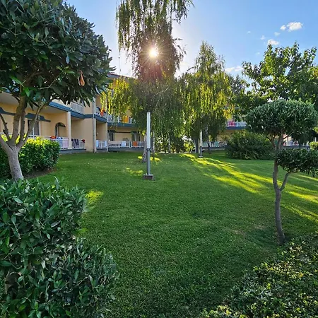 Grand Platon Hotel 4*