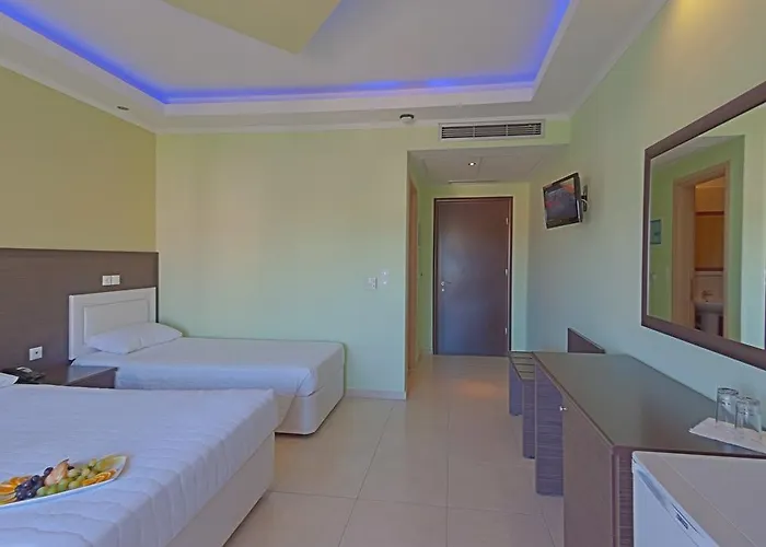 Grand Platon Hotel Olympiakí Aktí