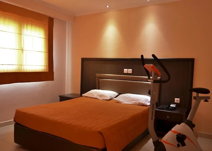 Hotel Grand Platon Olympiakí Aktí