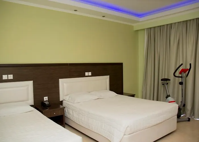 Hotel Grand Platon Olympiakí Aktí