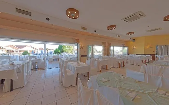 Hotel Grand Platon 4*