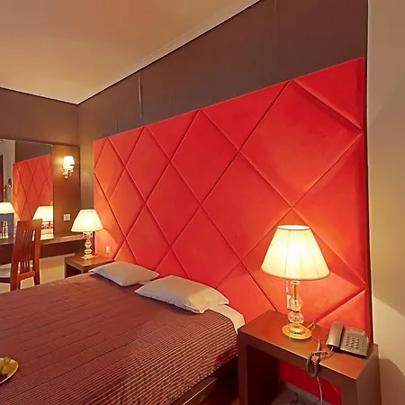 Grand Platon Hotel 4*