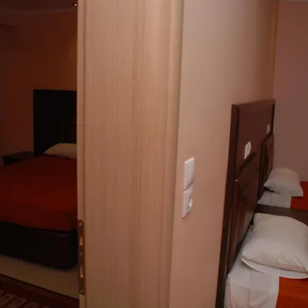 Hotel Grand Platon