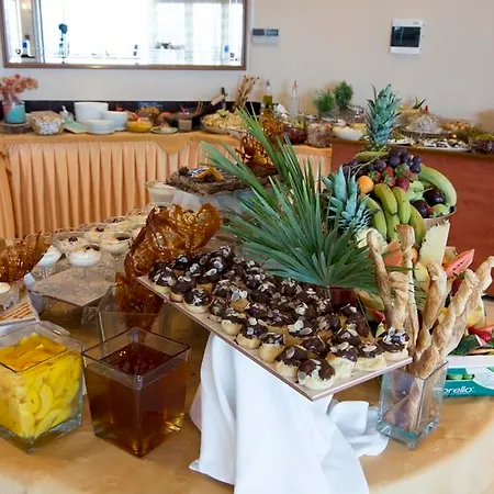 Hotel Grand Platon Olympiakí Aktí