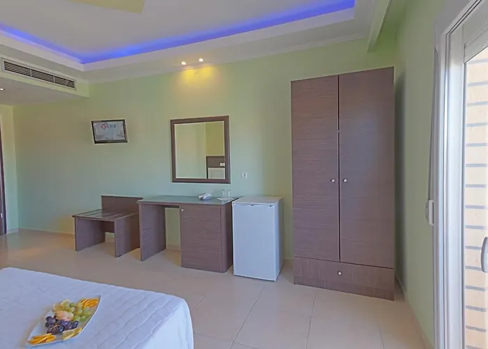 Hotel Grand Platon 4*